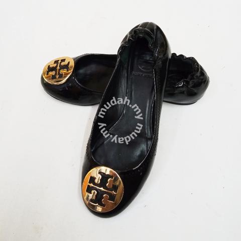 Tory Burch pebbled logo-plaque ballerina flats - Shoes for sale in Johor  Bahru, Johor