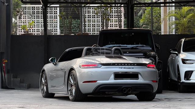 2017 Porsche CAYMAN 2.5 S 718 MY2017 (A) - 2