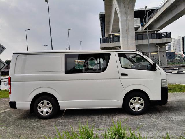 2017 Toyota HIACE 2.5 (M) Semi Panel Van - 5
