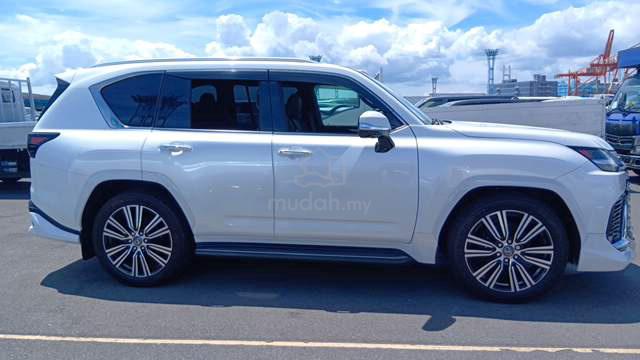 INC 2023 Lexus LX600 3.4 Black Interior,Modellista - 5