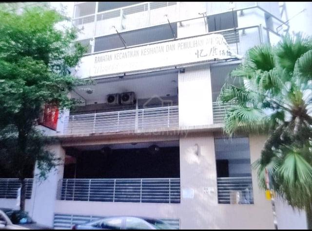 Well maintained Selayang Point shop lot for sale 1