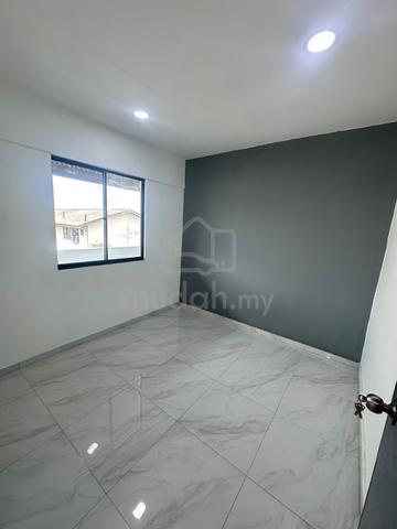 Flat Taman Ungku Tun Aminah 3