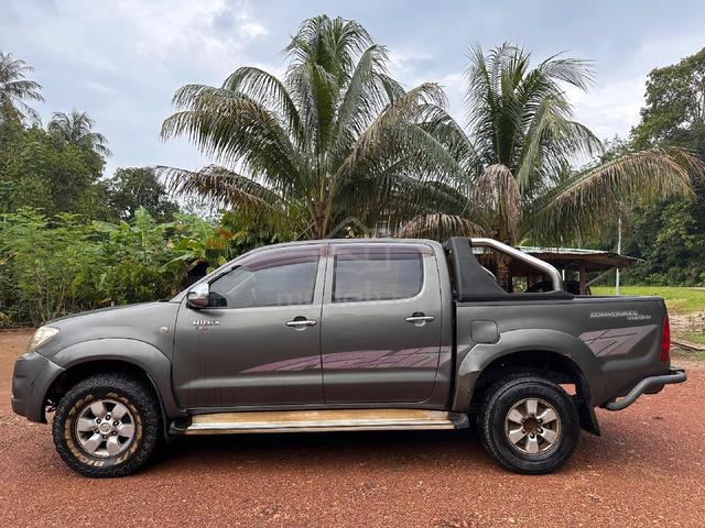 2010 Toyota HILUX 2.5 Auto - 5