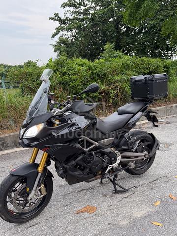 Aprilia Caponord 2014 - Low Mileage 25k KM - photo 6 of 9