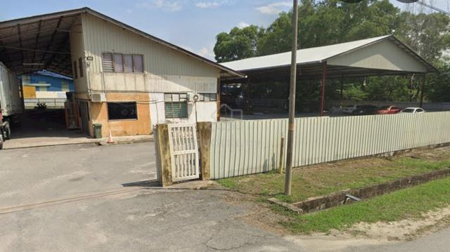 Warehouse Kawasan Perindustrian Gong Badak 1
