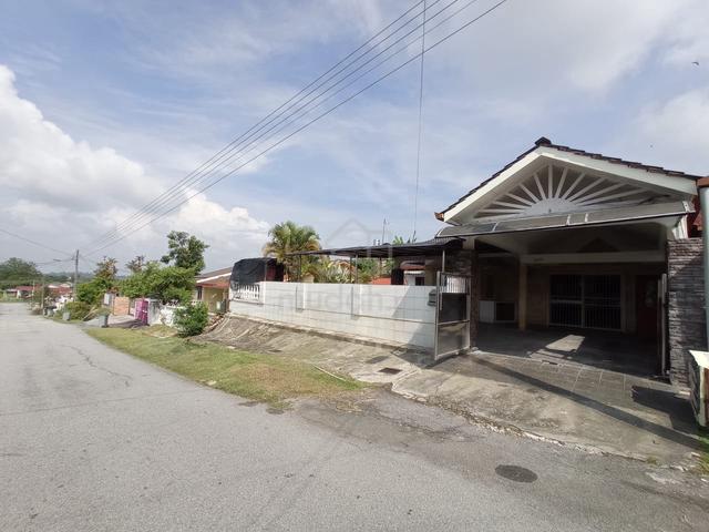 Single storey Semi D Seremban Taman Rasah with spacious land 1