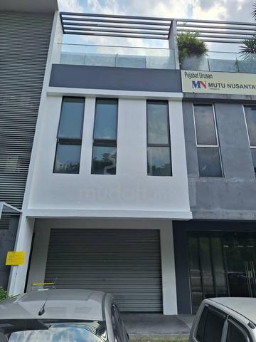 Ground Floor Shop Lot for Rent 1