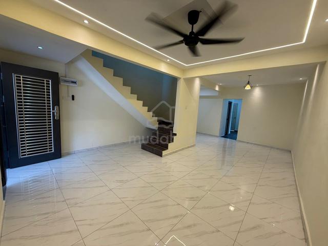 Jalan Bunga Kertas @ Sri Muhibah Kulai 1