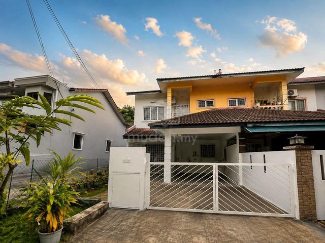 [END UNIT NICE HOUSE] Double Storey Ukay Perdana U5 Selangor 1