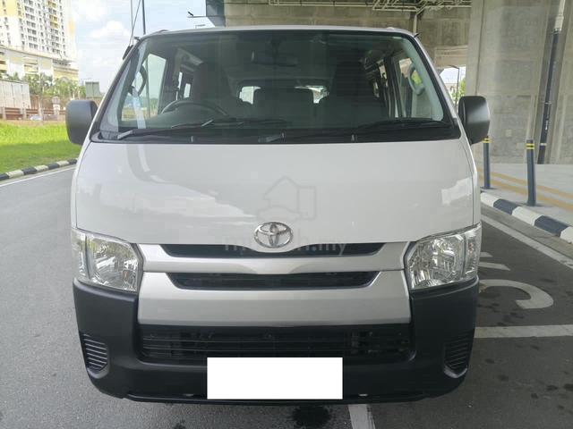 2021 Toyota Hiace 2.5 (M) Window Van 14 Seat - 2
