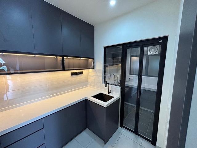 Residensi Max 1