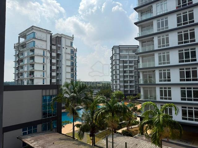 Senai Garden Apartment 1
