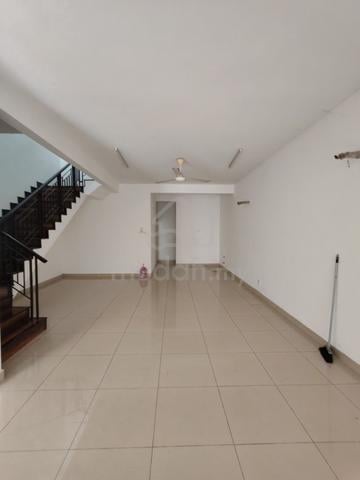 Cogan Bandar Bukit Raja double storey 20x70 for rent 1