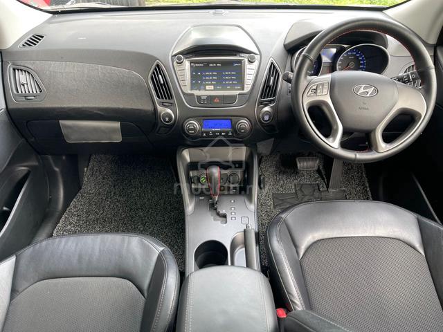 Hyundai TUCSON 2.4 PREMIUM K/LESS PANA/ROOF E/SEAT - 4