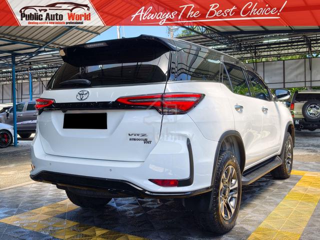 Toyota FORTUNER 2.8 VRZ 4X4 360 F/SERVIS UndWARNTY - 2