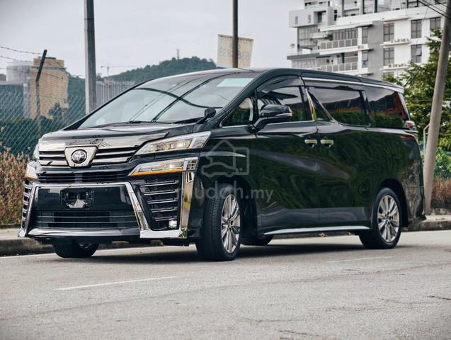 Toyota VELLFIRE 2.5 GOLDEN EYES - 2
