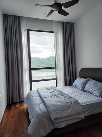 Queens Residences Q1 @ Queens Waterfront 1