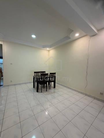 Taman Daya Austin Double Sty House For RENT 1