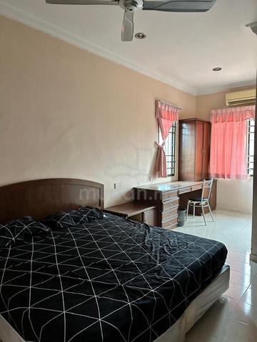 Medium Room For Rent 1