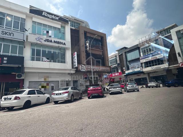 Mount Austin three storey shop/austin height 1