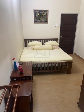 Standard Bedroom For Rent (FEMALE ) Private Bathroom 1