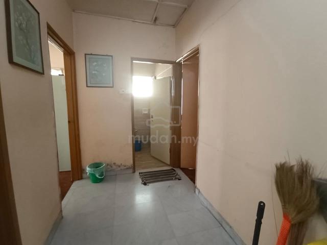 2 Sty Pandan Indah Corner Fully Exted Kitchen And First Floor 3