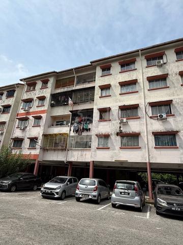Pangsapuri Desa Subang 1