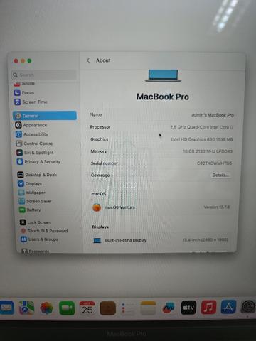 Macbook Pro 15" 2017  - photo 2 of 6