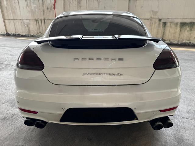 2011 Porsche PANAMERA 4.8 TURBO S-A (A) - 4