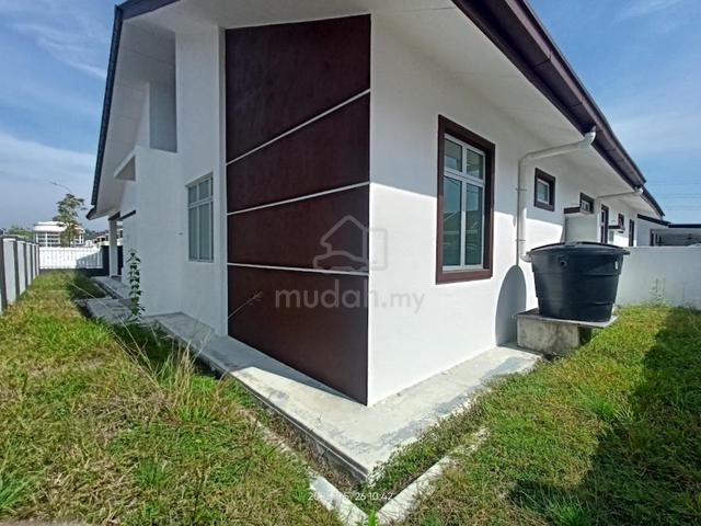 Brand new Semi D for rent at Senawang 5
