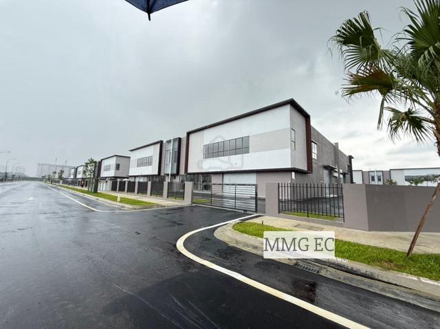 Taman Perindustrian Air Hitam Klang Brand New 2 Storey Semi D Cluster 1