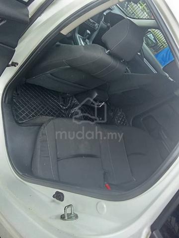 2017 Honda CIVIC 1.8 i-VTEC (A) - 5