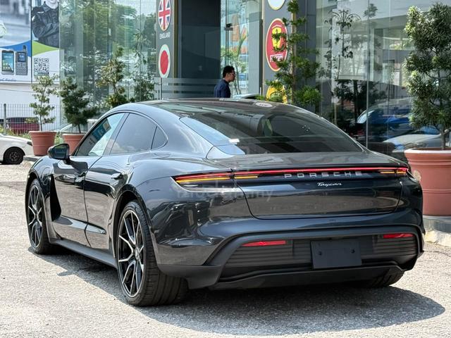 2024 Porsche TAYCAN PERFORMANCE BATTERY PLUS GREY - 5