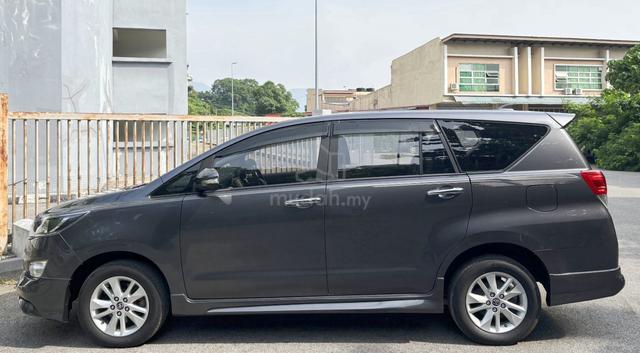 2017 Toyota INNOVA 2.0 G (A) - 4