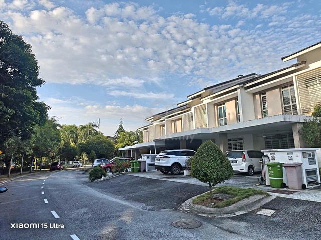 PARTIALLY FURNISHED MURAH Double Storey Terrace Presint 11 PutraJaya 1