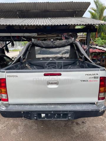 2010 Toyota HILUX 2.5 G MY05 KUN25R FACELIFT (M) - 3