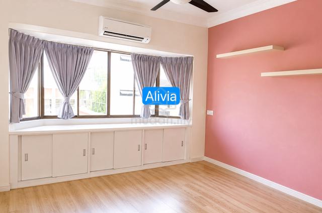 Likas Court 1