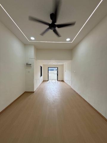 Pasir Gudang Taman Air Biru |Single Storey Bumi Lot,BelakangTanahBesar 1