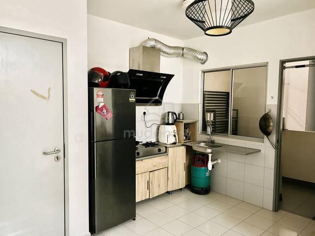 Residensi Suria Pantai 1
