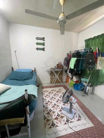 1 Single Room for rent 1