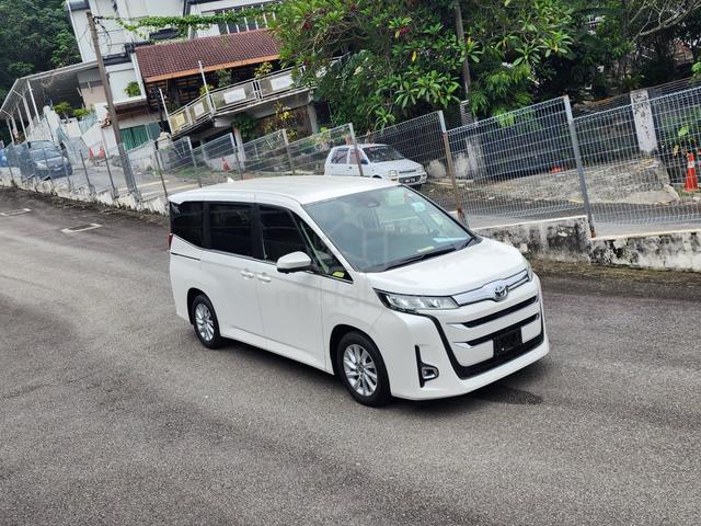2022 Toyota NOAH 2.0 Z (A)👍RARE Specs 4Tone Color - 4