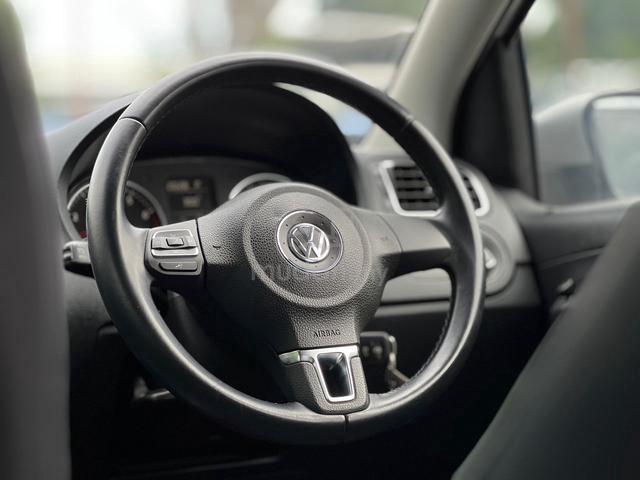 Volkswagen POLO 1.6 (A)CASH BACK ,HIGH LOAN - 5