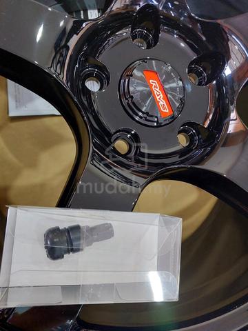 rim 18x9.5JJ RAYS 57CR JAPAN GR YARIS FK7 FL1 - photo 6 of 6