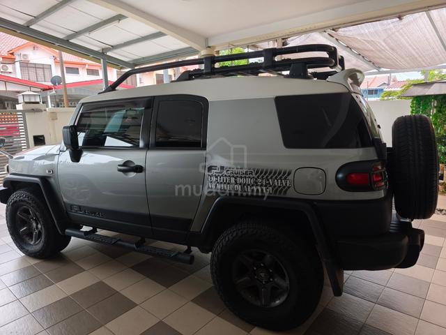 2011 Toyota FJ 4.0 CRUISER (A) - 5