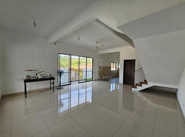 Rumah Teres 2 Tingkat Salak Tinggi Sepang FREEHOLD 2