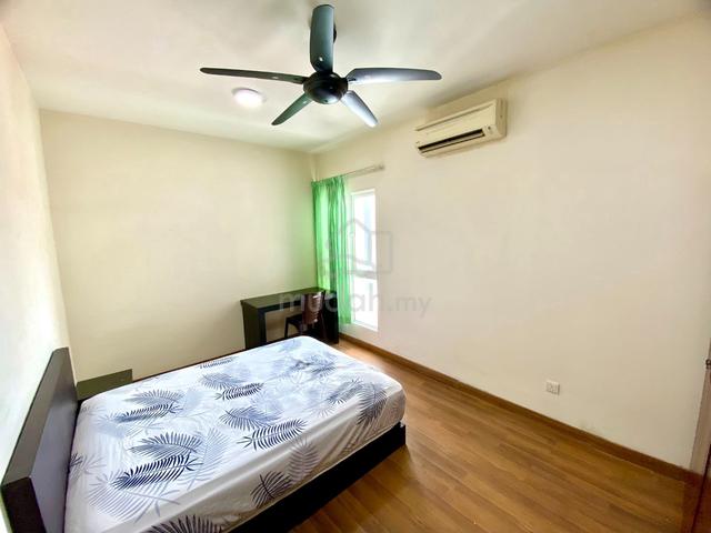 Medium room for male, fully furnish, near lrt, monorail & mrt, hkl 1