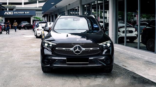 Mercedes Benz GLC300 2.0 4MATIC AMG S.ROOF 2024 - 3