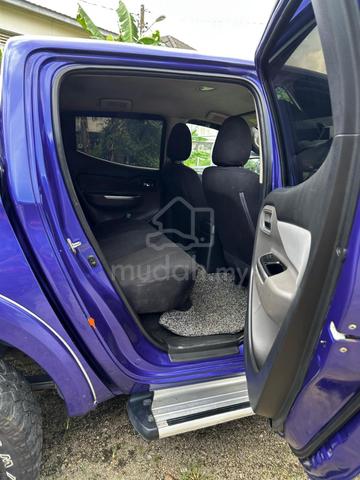 2015 Mitsubishi TRITON 2.5 VGT (Auto) Direct Owner - 3