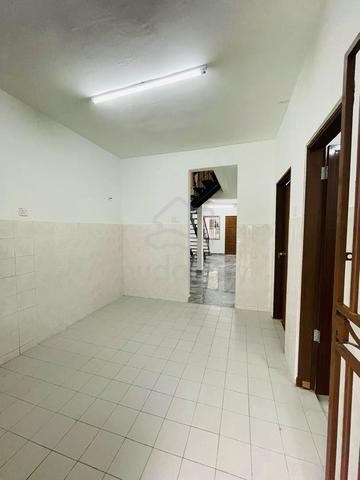 NEW REPURBISH @ 2 Storey Taman Pinggiran Senawang Sg Gadut Seremban 3