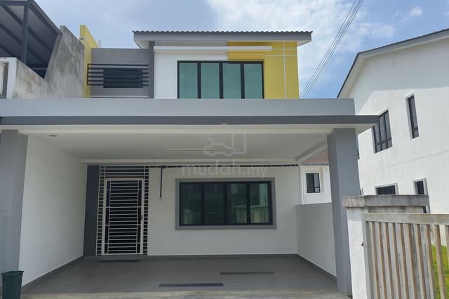 Teres 2 Tingkat Lot Hujung – Semenyih Parkland, Beranang, Selangor 1